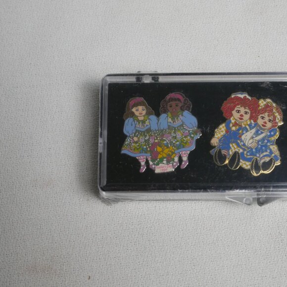 Marie Osmond 2002 Doll Enamel Pins Set of 3 Cute Pins NIB Vintage - Picture 3 of 7